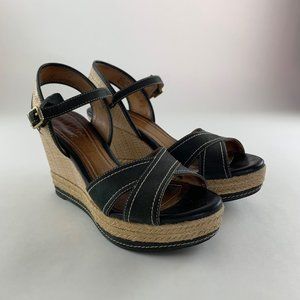 Clarks Black and Tan Wedges